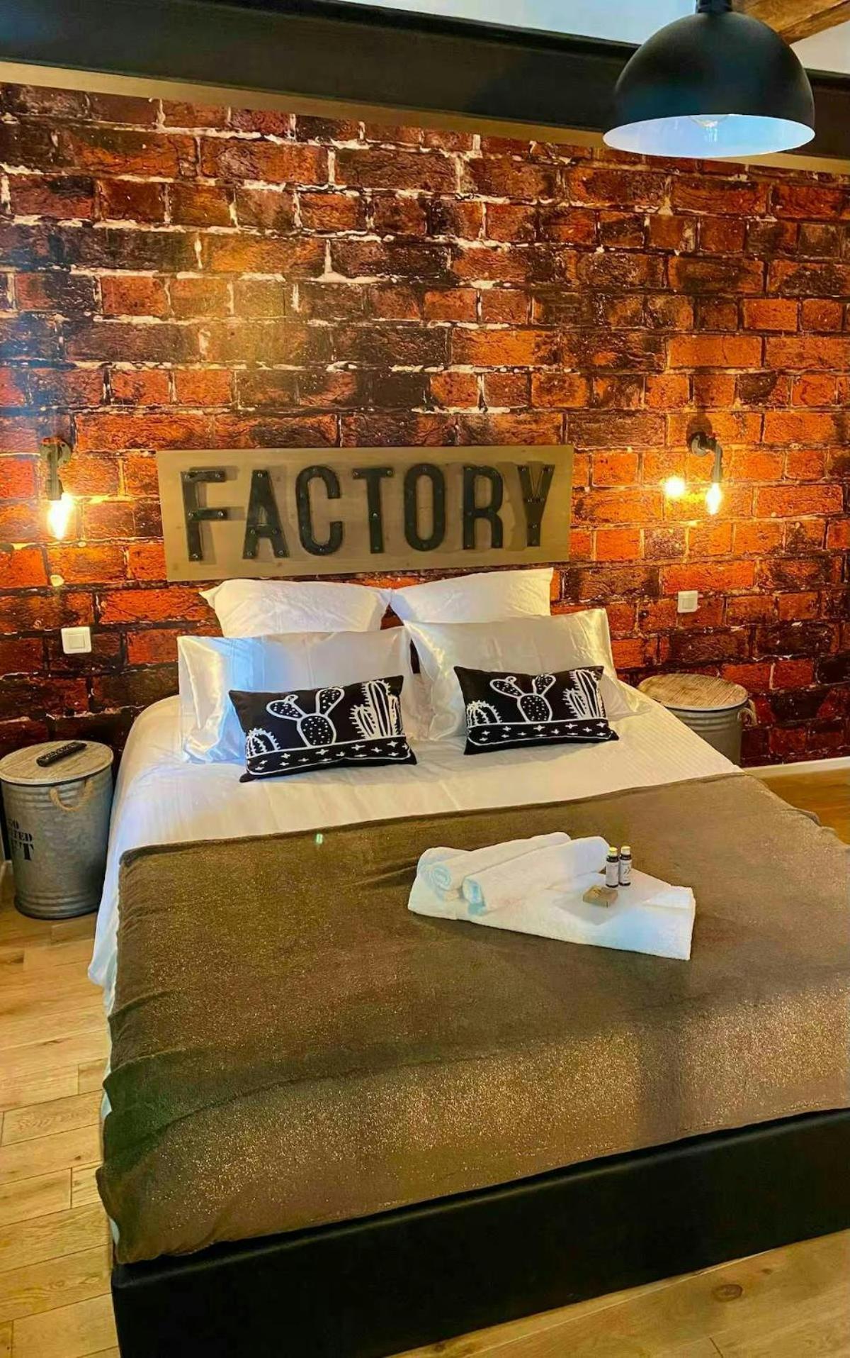 Hyper Centre Colmar The Factory Room Bagian luar foto